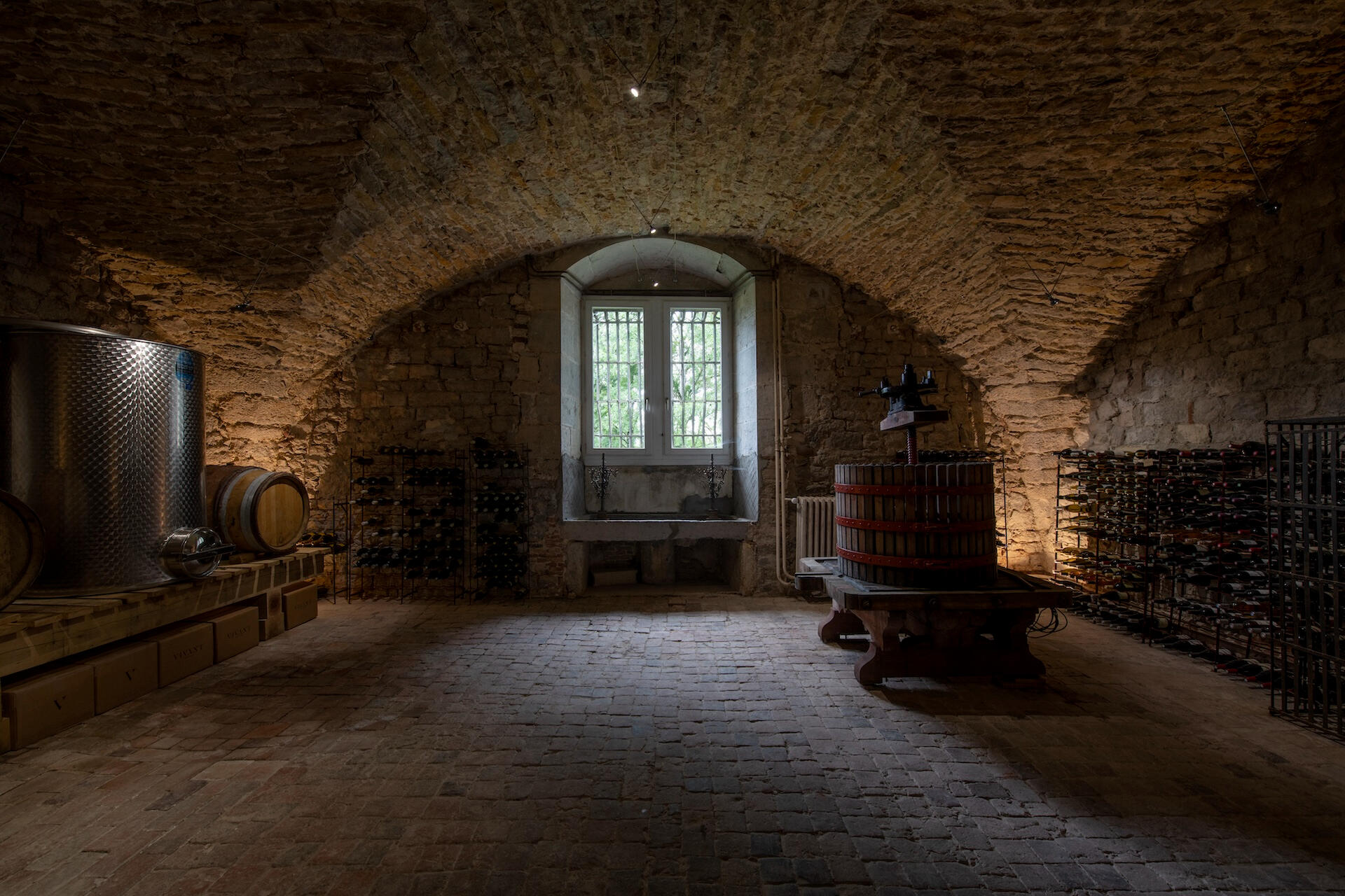 La cave voûtée du château