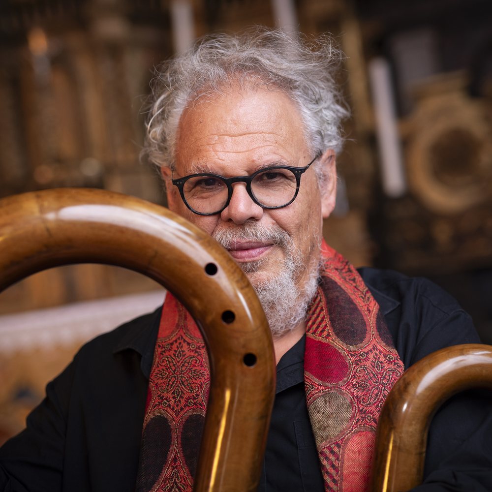 Michel Godard avec ses serpents, photographié par Christophe Charpenel